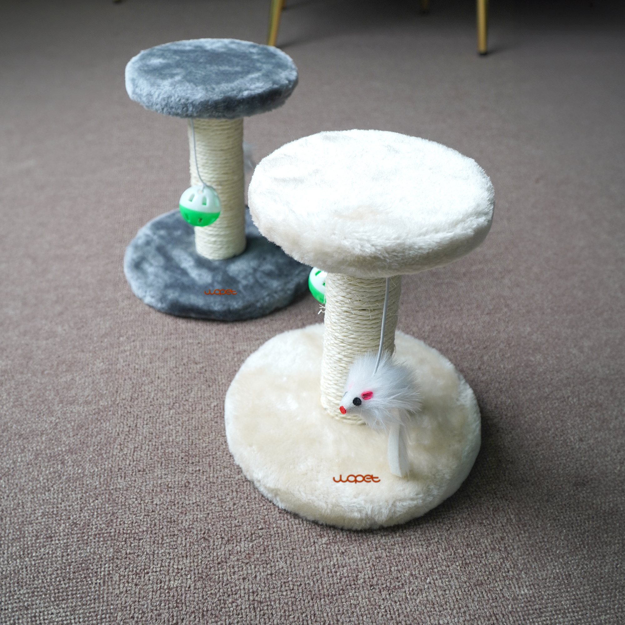 WOpet scratching posts for cats